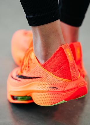 Найк аір зум оранжеві чоловічі/ жіночі nike air zoomx alphafly orange6 фото