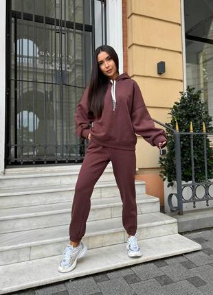 Спортивный костюм на флисе из худи свободного фасона и джоггерами