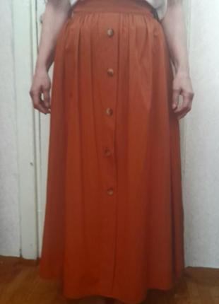 Коричневая длинная пышная макси юбка со складками и подкладкой, высокая посадка пояса с защипами.5 фото
