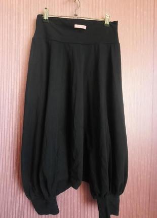 Дизайнерські стильні штани спідниця з мотнею заниженим кроковим швом в стилі rundholz від mija t.rosa8 фото