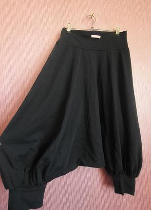 Дизайнерські стильні штани спідниця з мотнею заниженим кроковим швом в стилі rundholz від mija t.rosa5 фото