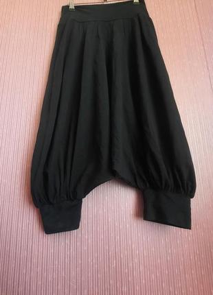 Дизайнерські стильні штани спідниця з мотнею заниженим кроковим швом в стилі rundholz від mija t.rosa9 фото