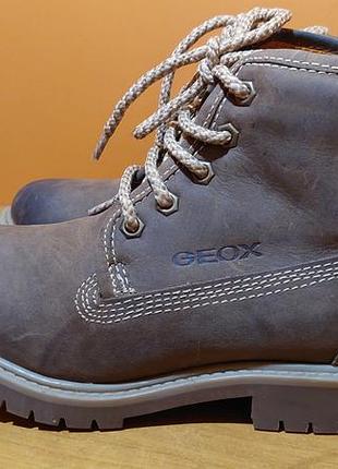 Детские фирменные ботинки geox