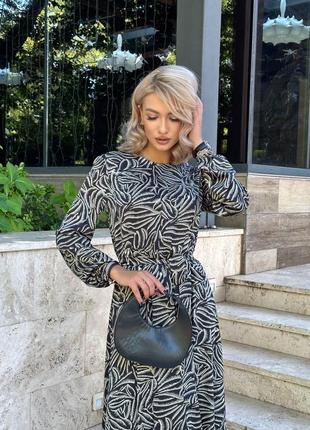 Сукня шовкова довжина міді