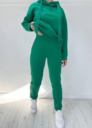 Спортивный жіночий костюм зелений