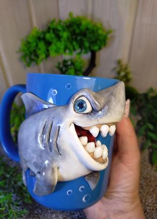 Чашка з акулою з полімерної глини