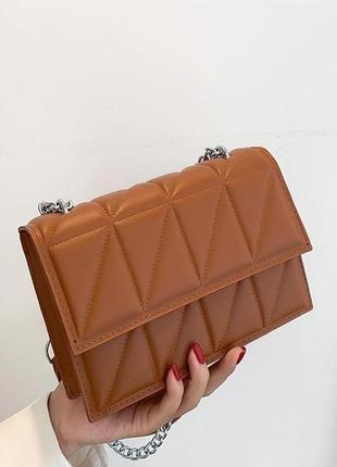 Женская сумка 10288 кросс-боди на цепочке коричневая2 фото
