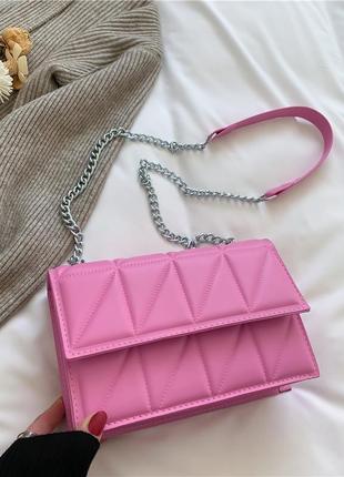 Женская сумка 10288 кросс-боди на цепочке розовая