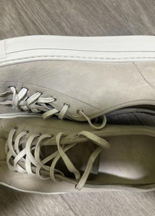 Кроссовки common projects