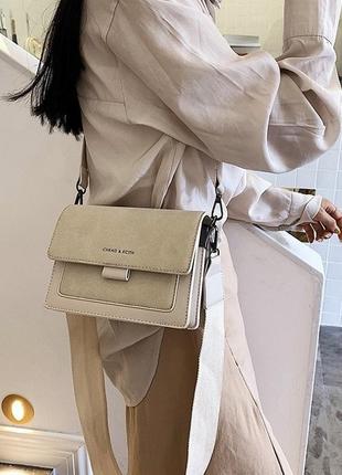 Жіноча сумка 2213 крос-боді біла молочна3 фото