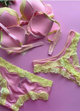 Комплект victoria s secret 32b 34b 34d 34e3 фото