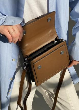 Женская сумка 10210 кросс-боди на ремешке через плечо коричневая6 фото