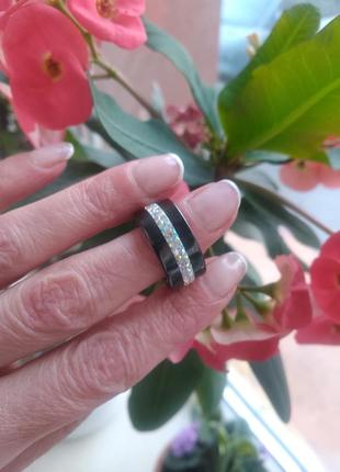 Нове кільце керамічний перстень р.17,5 керамическое колечко в чорній кераміці колечко широке