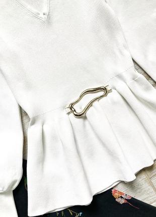 Стильный белый пуловер/топ в рубчик river island с баской.6 фото