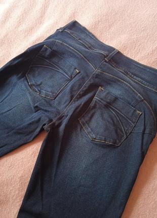 Жіночі джинси в ідеалі5 фото