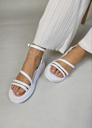 Кожаные белые босоножки сандалии из натуральной кожи1 фото