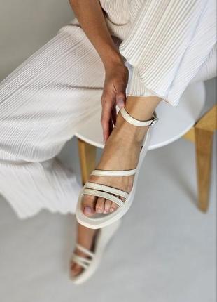 Шкіряні босоніжки сандалі з натуральної шкіри2 фото