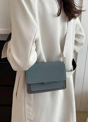 Жіноча сумка крос-боді бархатна велюрова замшева блакитна9 фото