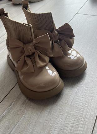 Черевички 30 розмір по стельці 17,5ціна 300