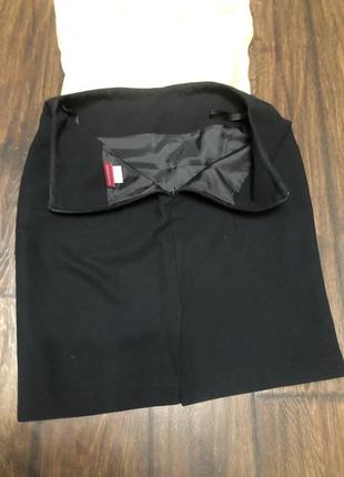 Классическая юбка черного цвета3 фото