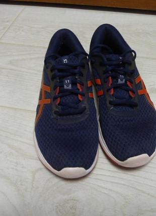 Кроссовки asics р. 40 , стелька 26 см. 2