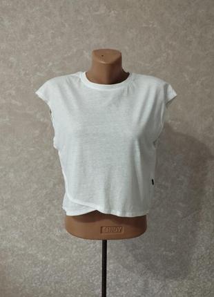 Женская футболка белого цвета body