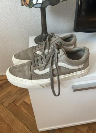 Кожаные серые кроссовки кеды тапки vans базовые тапки