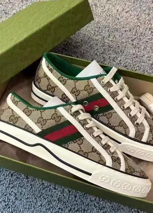 Кеды в стиле gucci