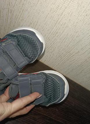 Кросовки adidas 21 розмір 13.5 см4 фото