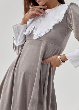 Женское короткое велюровое мини платье с белым воротничком baby doll6 фото