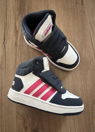 Высокие кроссовки adidas состояние новых