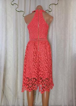 Новое шикарное платье миди в дорогое кружево в коралловом цвете, размер с-ка2 фото