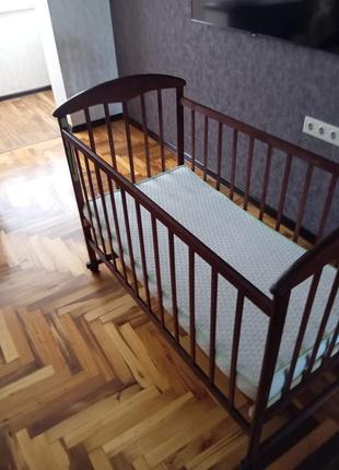 Ліжко дитяче