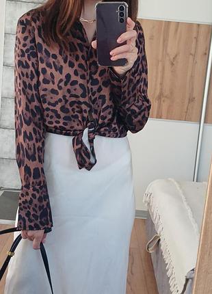 Шовкова сорочка в лео принт h&amp;m