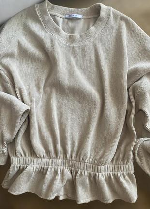 Кофта зара бежева на резинці з воланами беж zara кофточка обʼємна пуловер оверсайз вільна мішкувата реглан блузка рюши якісна жіноча на талії на поясі2 фото