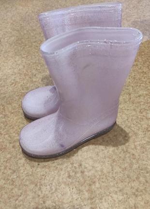 Розовые резиновые детские сапоги