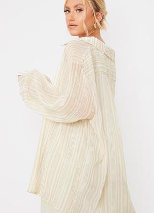 Бежевая фактурная рубашка в полоску оверсайз