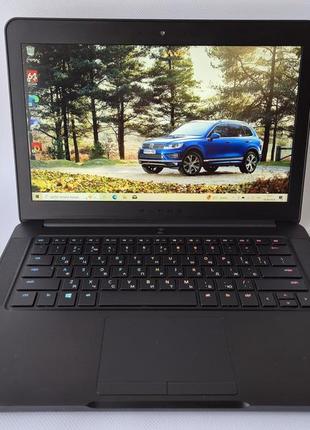 Ноутбук razer blade 14 i7/ram16/ssd512 gtx1060 б/в
