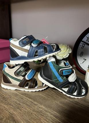 Босоніжки сандалі у 3 кольорах1 фото