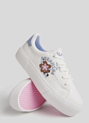 Мокасины, кроссовки, кеды bershka
