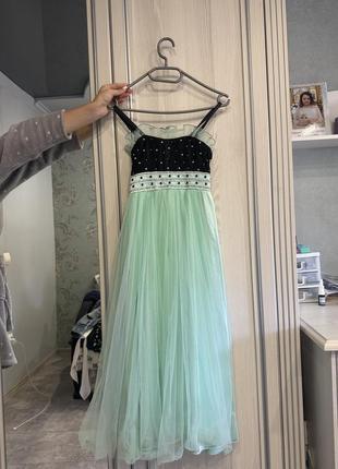 Сукня випускна