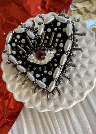 Брошь сердце