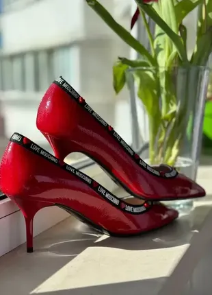 Moschino туфлі човники kitten heels нові!