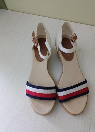 Босоножки tommy hilfiger3 фото