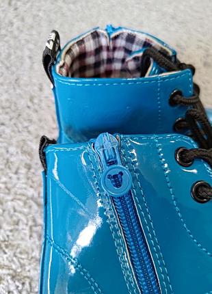 Детские ботинки