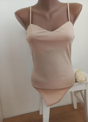 Стильное боди на тонких бретелях м размер