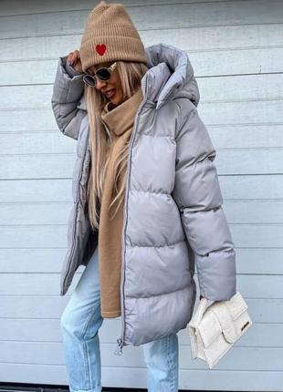 Куртка жіноча довга подовжена пуховик з капюшоном стьобана тепла базова осіння на...