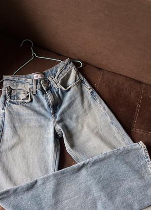 Трендовые ржавые джинсы прямого кроя👖