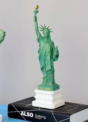 Статуэтка статуя свободы в нью-йорке statue of liberty