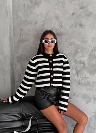 Укороченный кардиган свободного кроя по типу zara